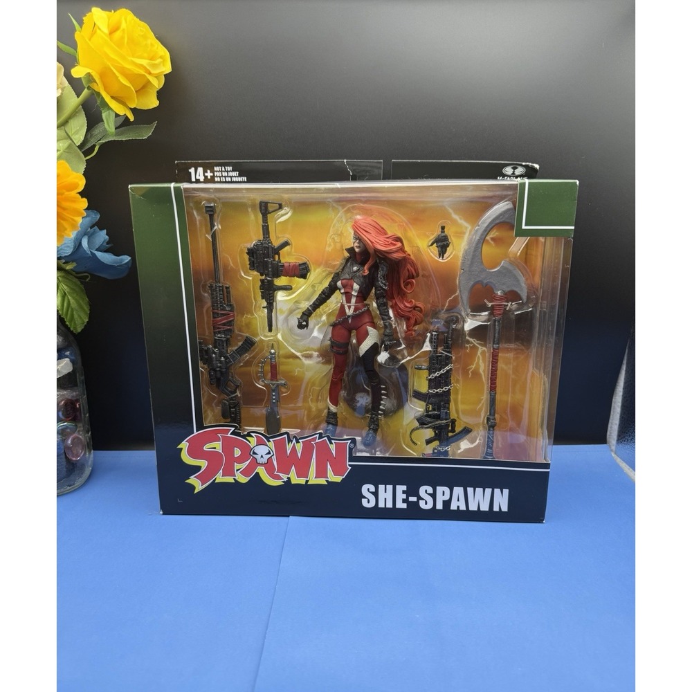 McFarlane Toys Spawn  7-Inch She-Spawn Deluxe Action Figure Brand New/Sealed
